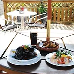 Hotel Casey's 3*