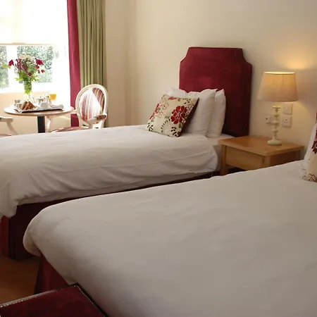 Hotel Casey's Glengarriff