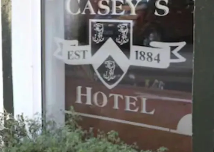 Casey's 3*